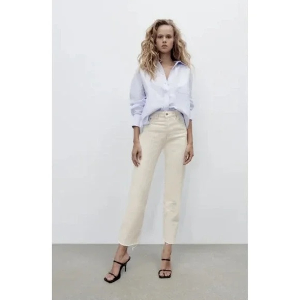 Zara Women's Straight Leg Cream Jeans
